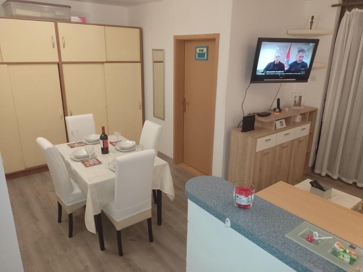Apartman Ciblja Lejlighed Velika Gorica Eksteriør billede